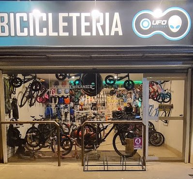 Frente del local UFO Bike Shop en 9 de Julio 718, Yerba Buena, Tucumán